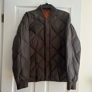 Uniqlo light puffer bomber jacket / size: L mens